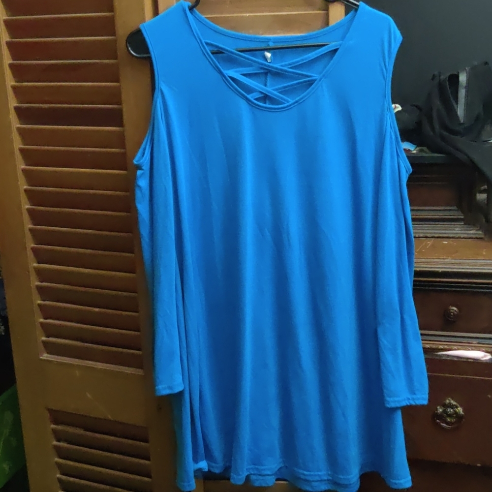 Blue long sleeve shirt